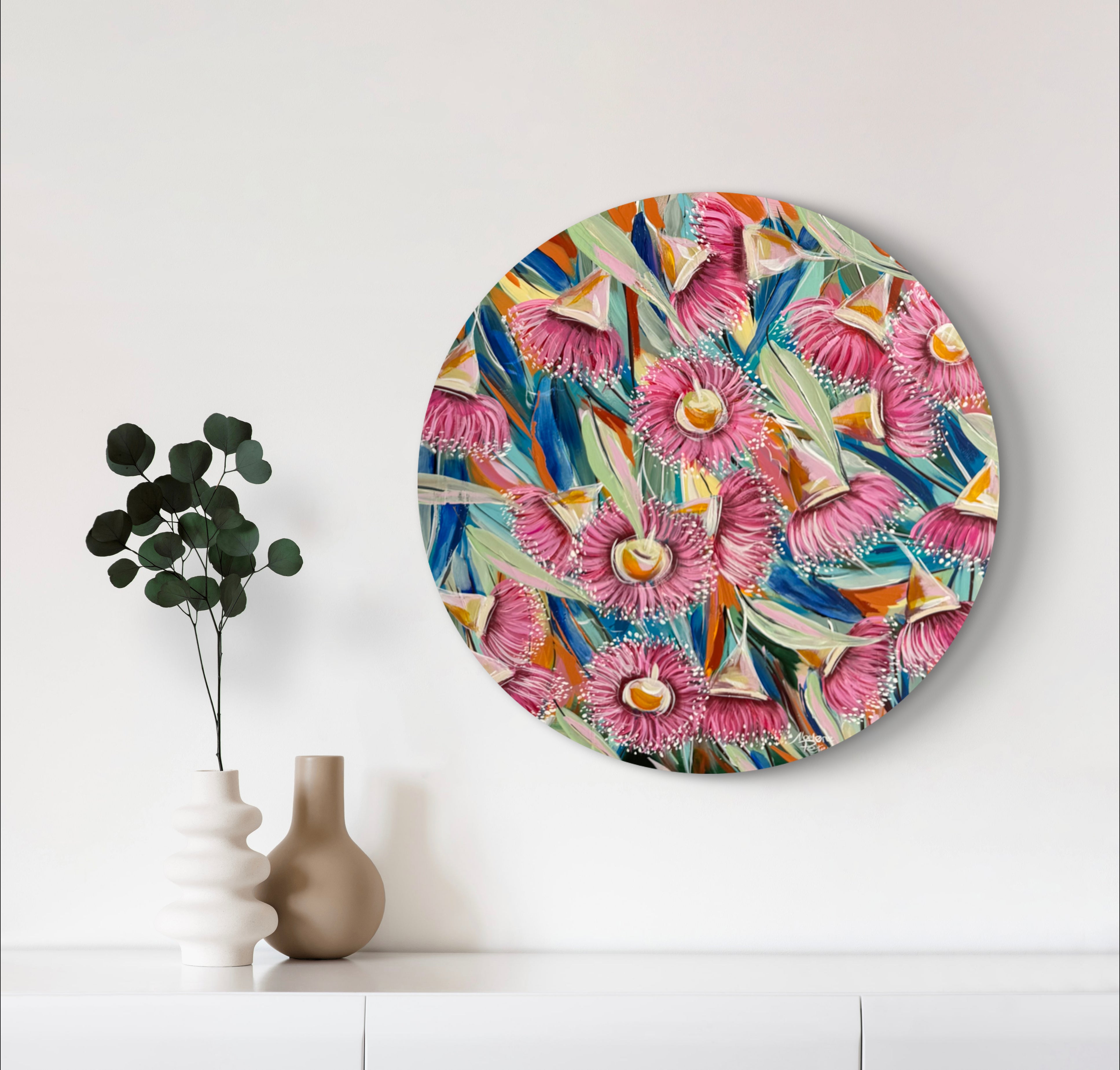 Colourful gums on a circular board