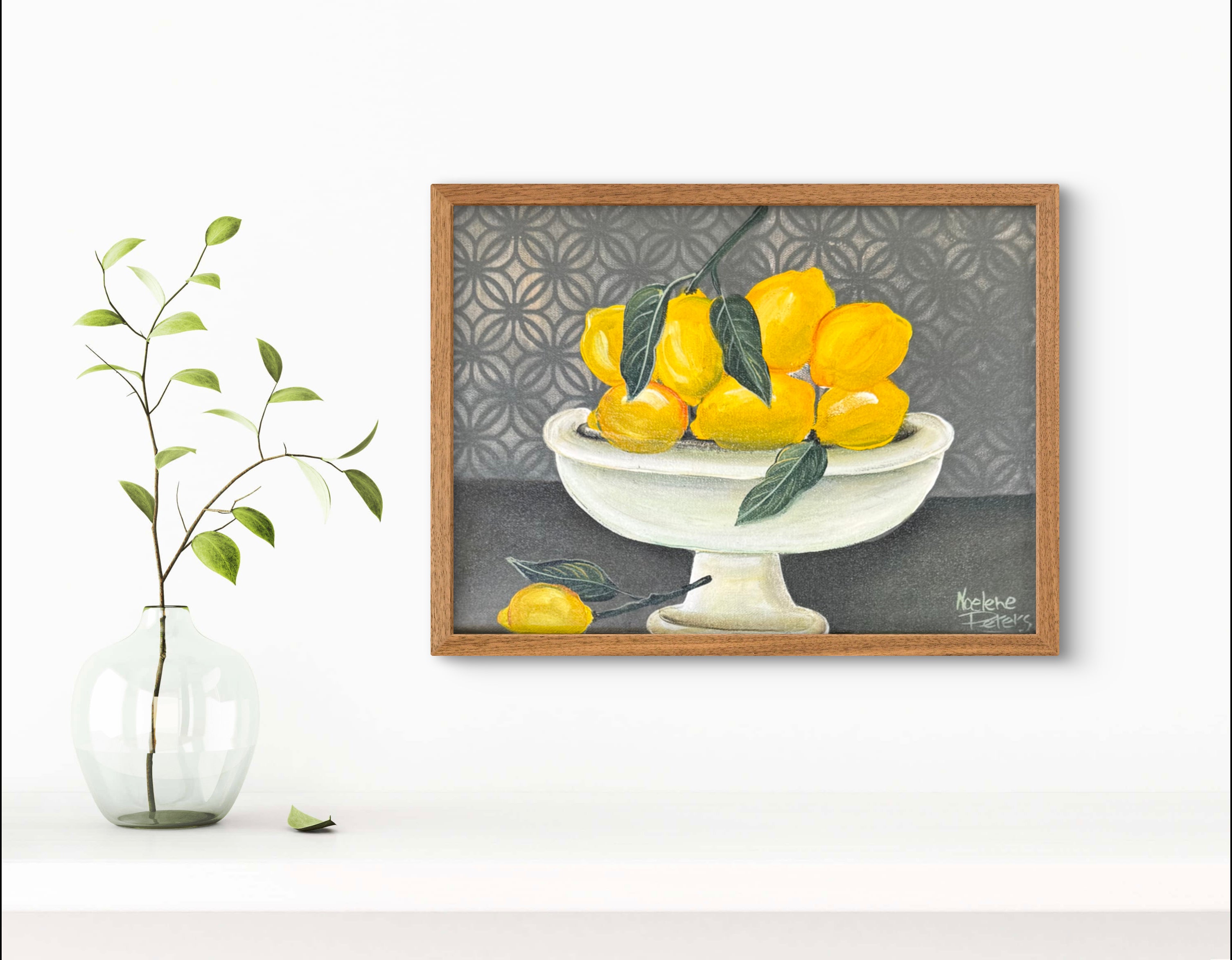 A bowl of lemons